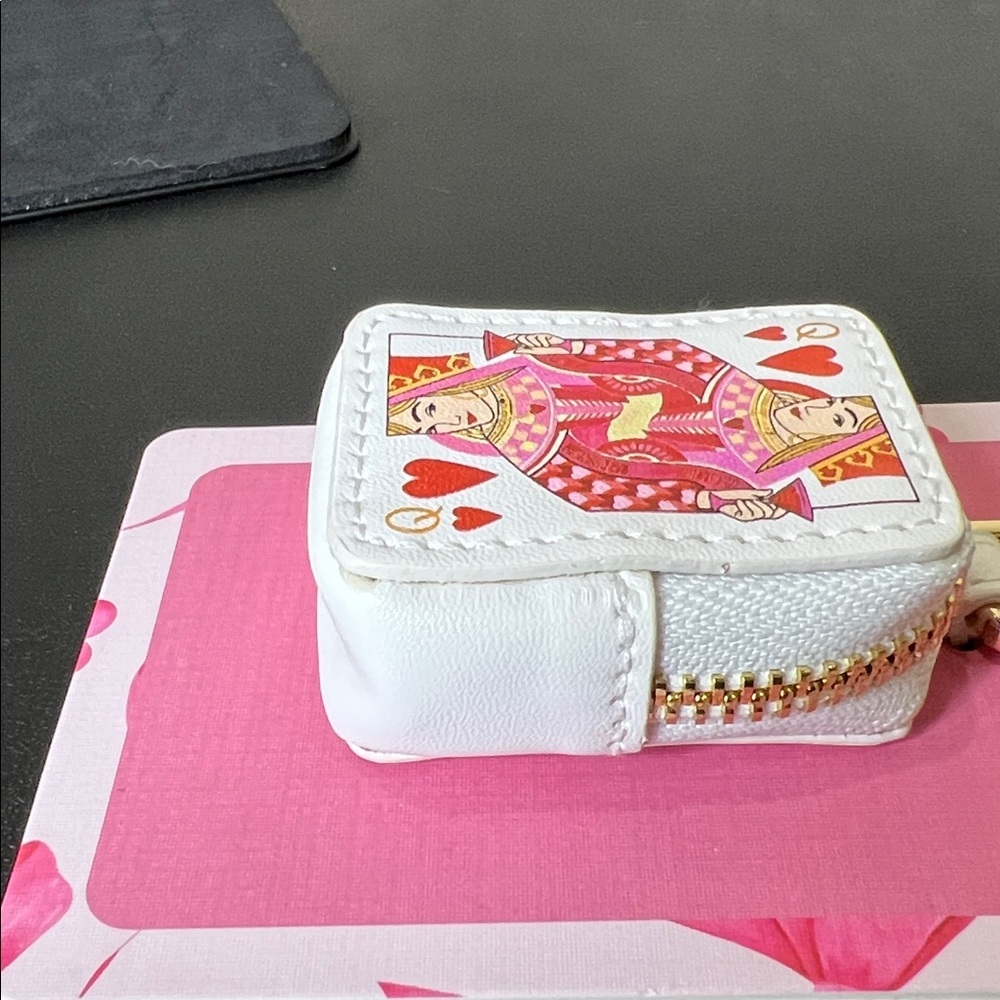 Piper K | Queen Of Hearts ♥️🃏 Zipper Pouch Bag Charm - Picture 6 of 9